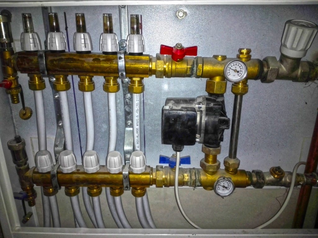 Wärmepumpentauglichkeit prüfen – Heizungsmodernisierung im Einfamilienhaus in Celle (Symbolbild)