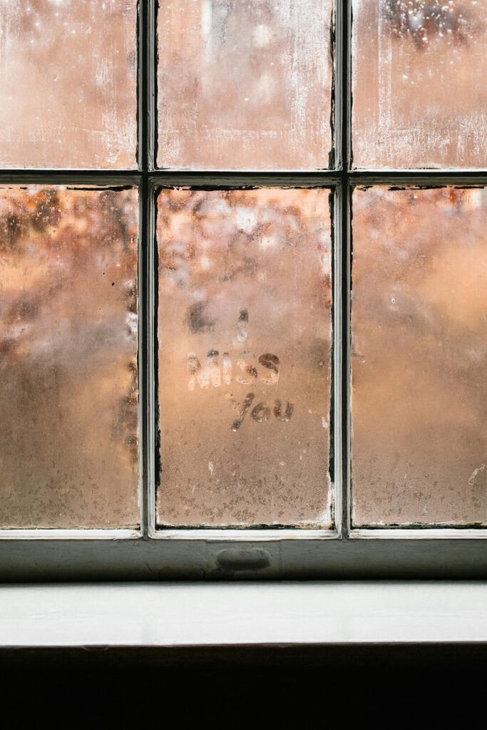 Ein beschlagenes Fenster - Energieberatung Barenthin